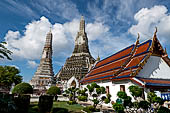 Bangkok Wat Arun - The main entrance to the Phra prang complex with the large viharn in front.